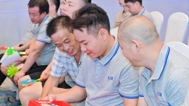 小猪视频APP在线官方下载岁月，爱与成长同行